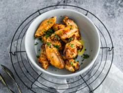 Cara Membuat Garlic Butter Chicken Wings Renyah Gurih